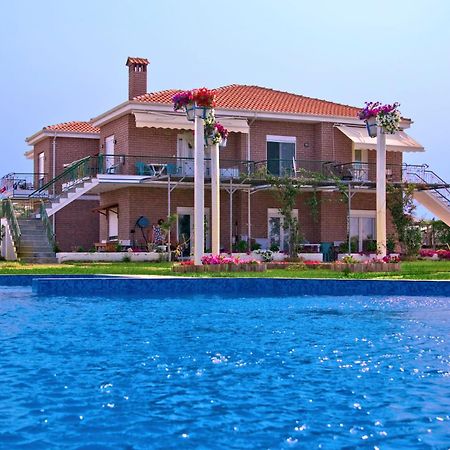 Kiki'S Place Нікіті Екстер'єр фото