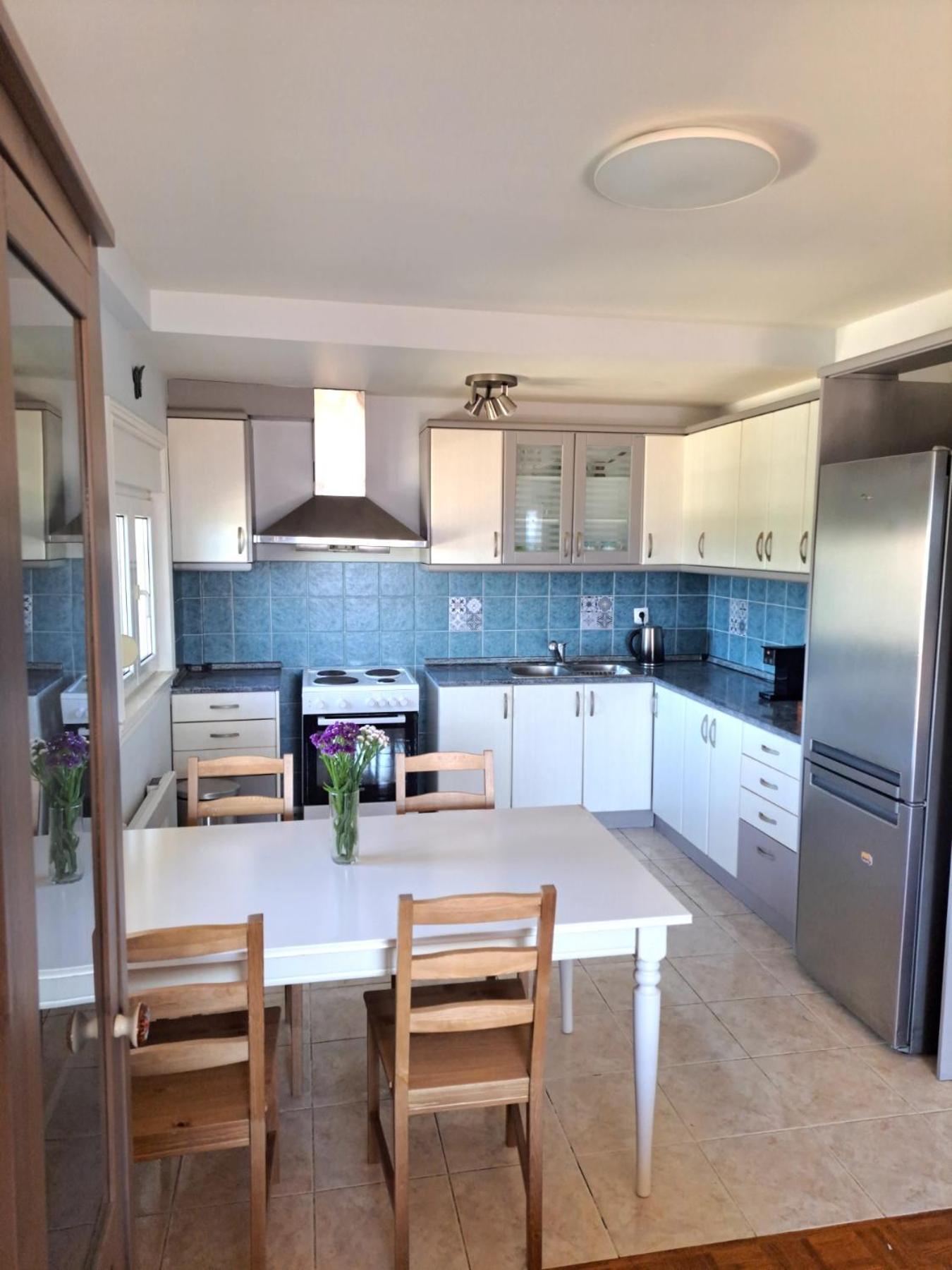 Kiki'S Place Нікіті Екстер'єр фото